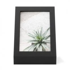 Umbra Cadres Et Albums Photos Cadre Photo Podium L Bois Noir -Papiers peints Soldes cadre photo podium l bois noir 4