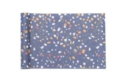 RNT By Really Nice Things Papiers Peints Papier Peint Sur Fond Blanc Avec Imprimés Multicouleur. -Papiers peints Soldes papier peint sur fond bleu avec imprime multicouleur